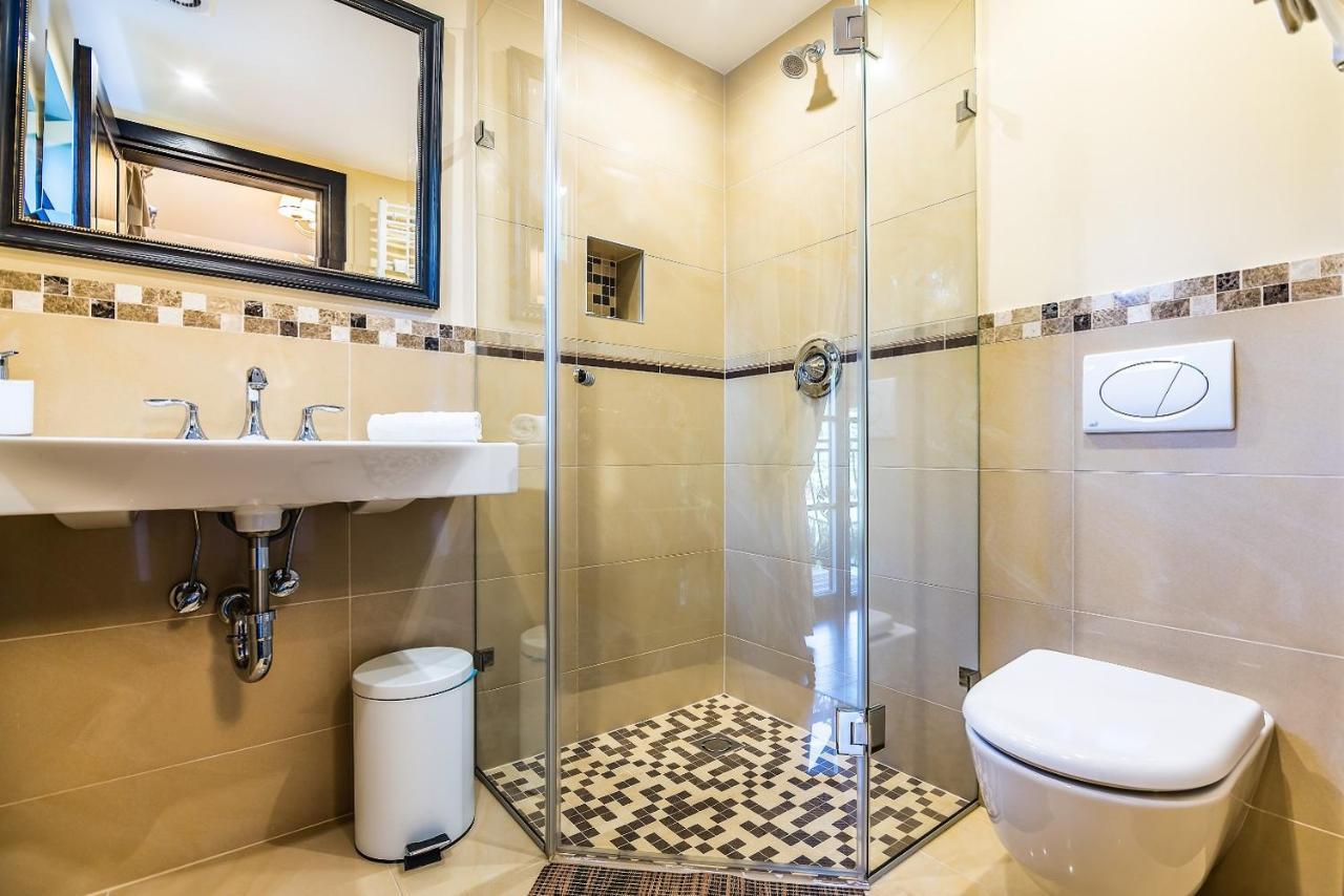 Villa Avirio Vingis 드루스키닝카이 외부 사진